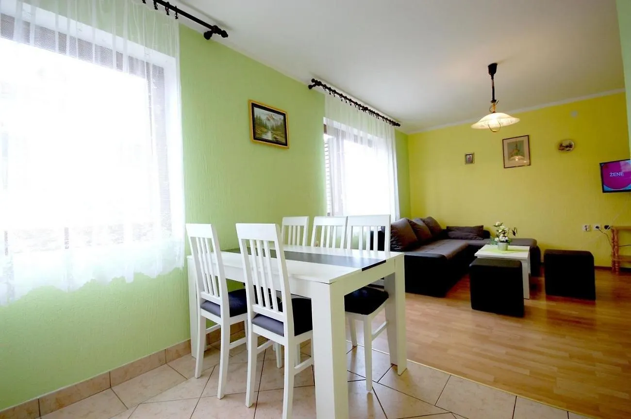 Apartments With A Parking Space Nska, Krk - 22252 Malinska