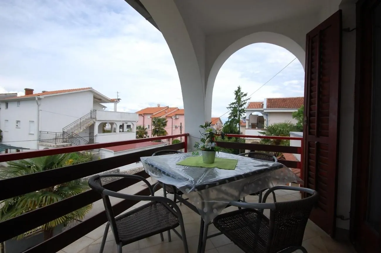 Apartments With A Parking Space Nska, Krk - 22252 Malinska