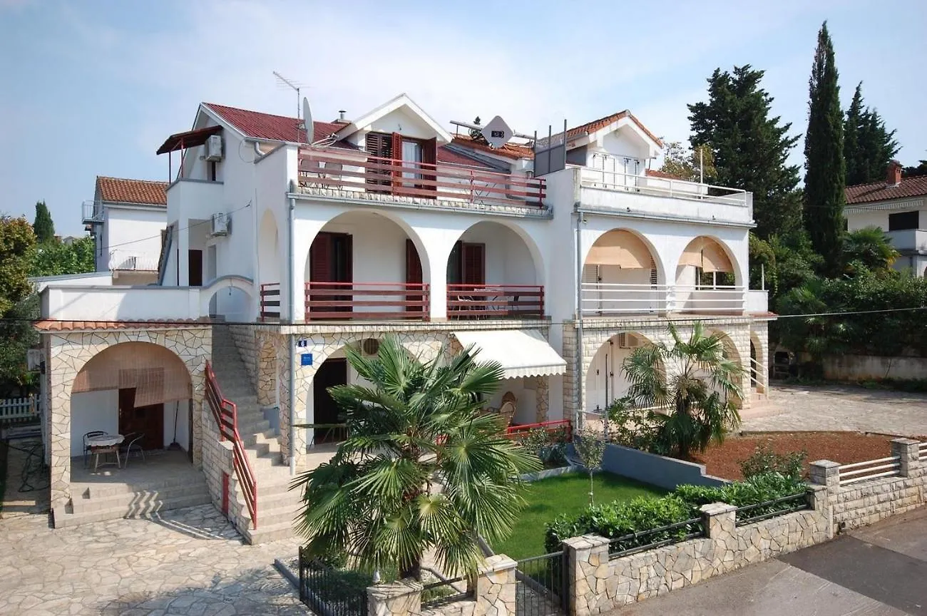 Apartments With A Parking Space Nska, Krk - 22252 Malinska